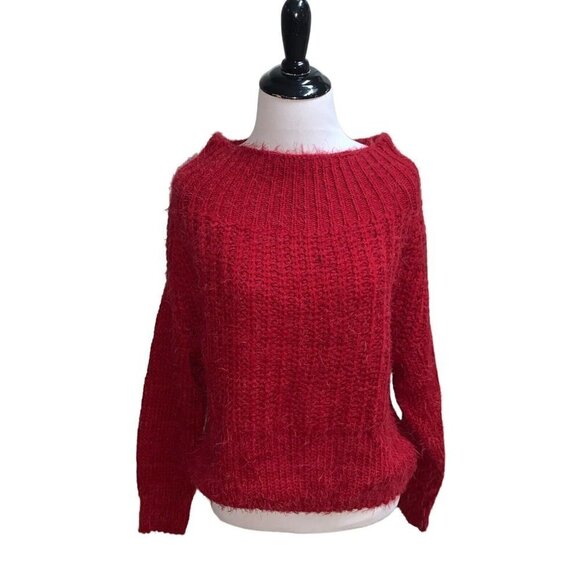 Chelsea & Violet Women's M Medium Cropped Eyelash Knit Sweater Soft Cozy NWT - Picture 2 of 7